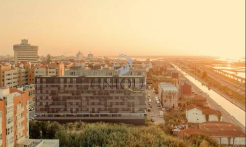 Apartamento T2 em início de construção nas Barrocas
