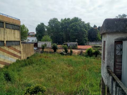 Moradia para Restaurar T5 Venda em Vila de Cucujães,Oliveira de Azeméis