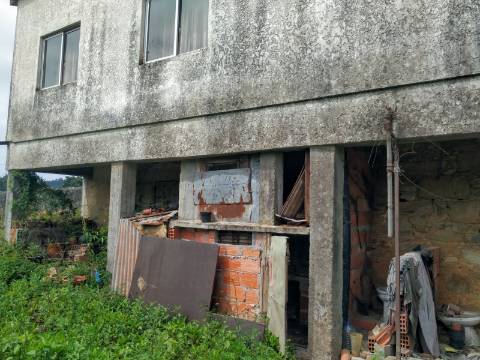 Moradia para Restaurar T5 Venda em Vila de Cucujães,Oliveira de Azeméis