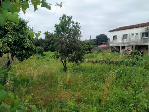 Moradia para Restaurar T5 Venda em Vila de Cucujães,Oliveira de Azeméis