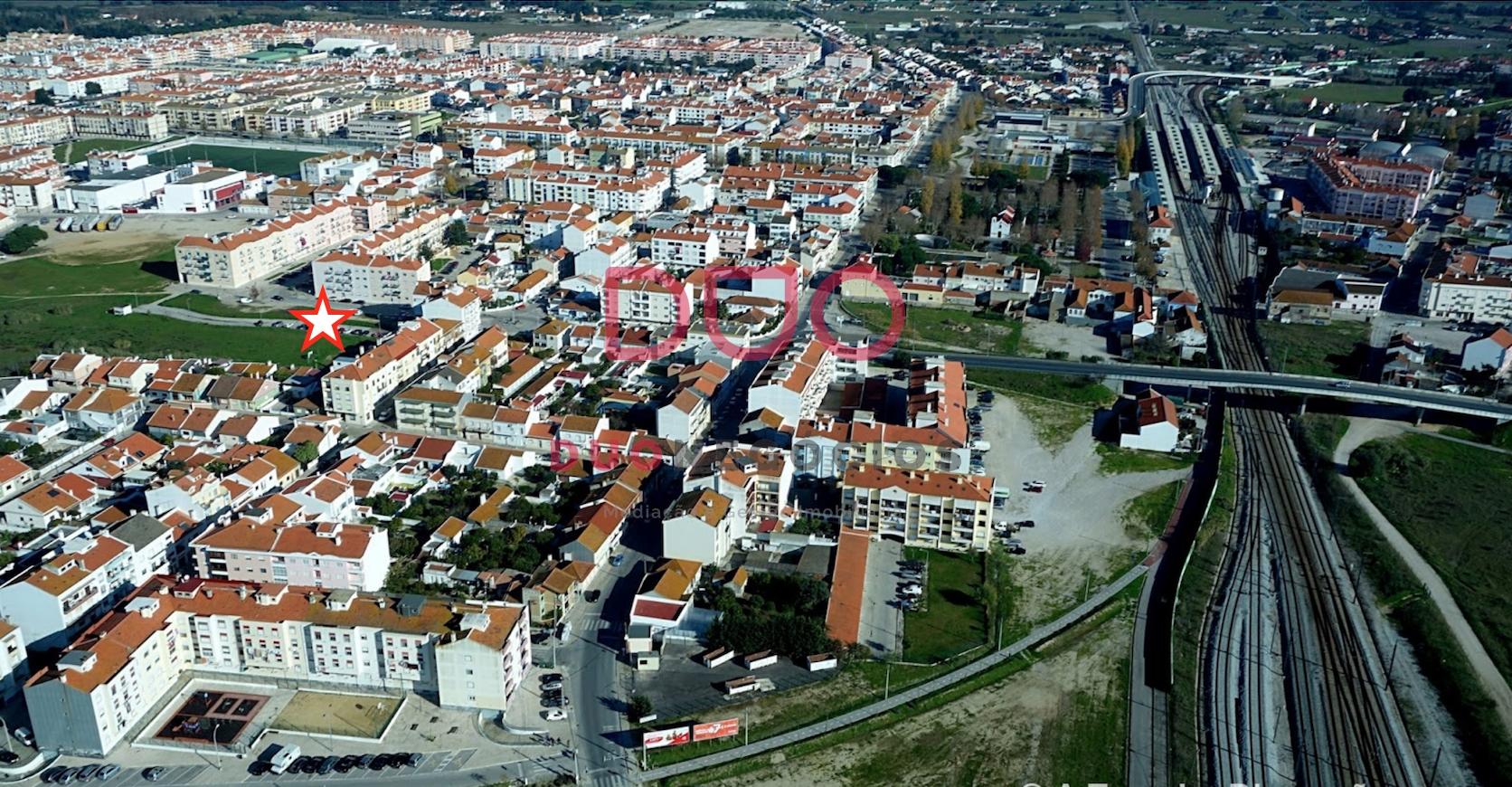 Terreno  para construção de Prédio no Centro do Pinhal Novo.