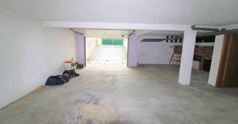 Moradia T3 Marinha Grande oferta pintura e eletrodomésticos com garagem