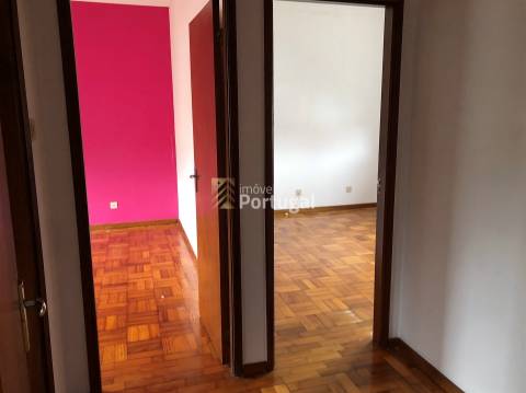 Moradia em Banda T2+1 Venda em Nogueira, Fraião e Lamaçães,Braga