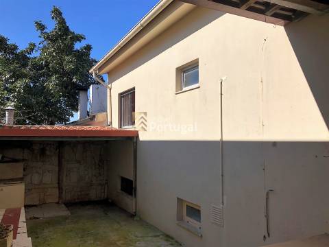 Moradia em Banda T2+1 Venda em Nogueira, Fraião e Lamaçães,Braga