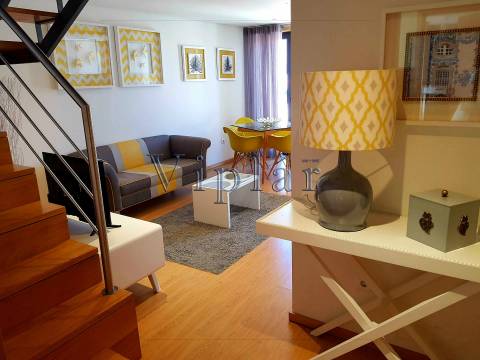 Prédio Remodelado - Vila Nova de Gaia - Rio Douro