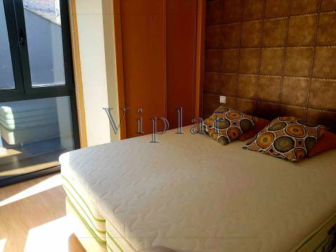 Prédio Remodelado - Vila Nova de Gaia - Rio Douro