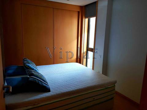 Prédio Remodelado - Vila Nova de Gaia - Rio Douro