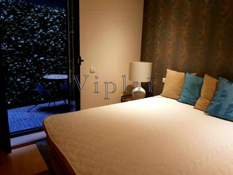 Prédio Remodelado - Vila Nova de Gaia - Rio Douro