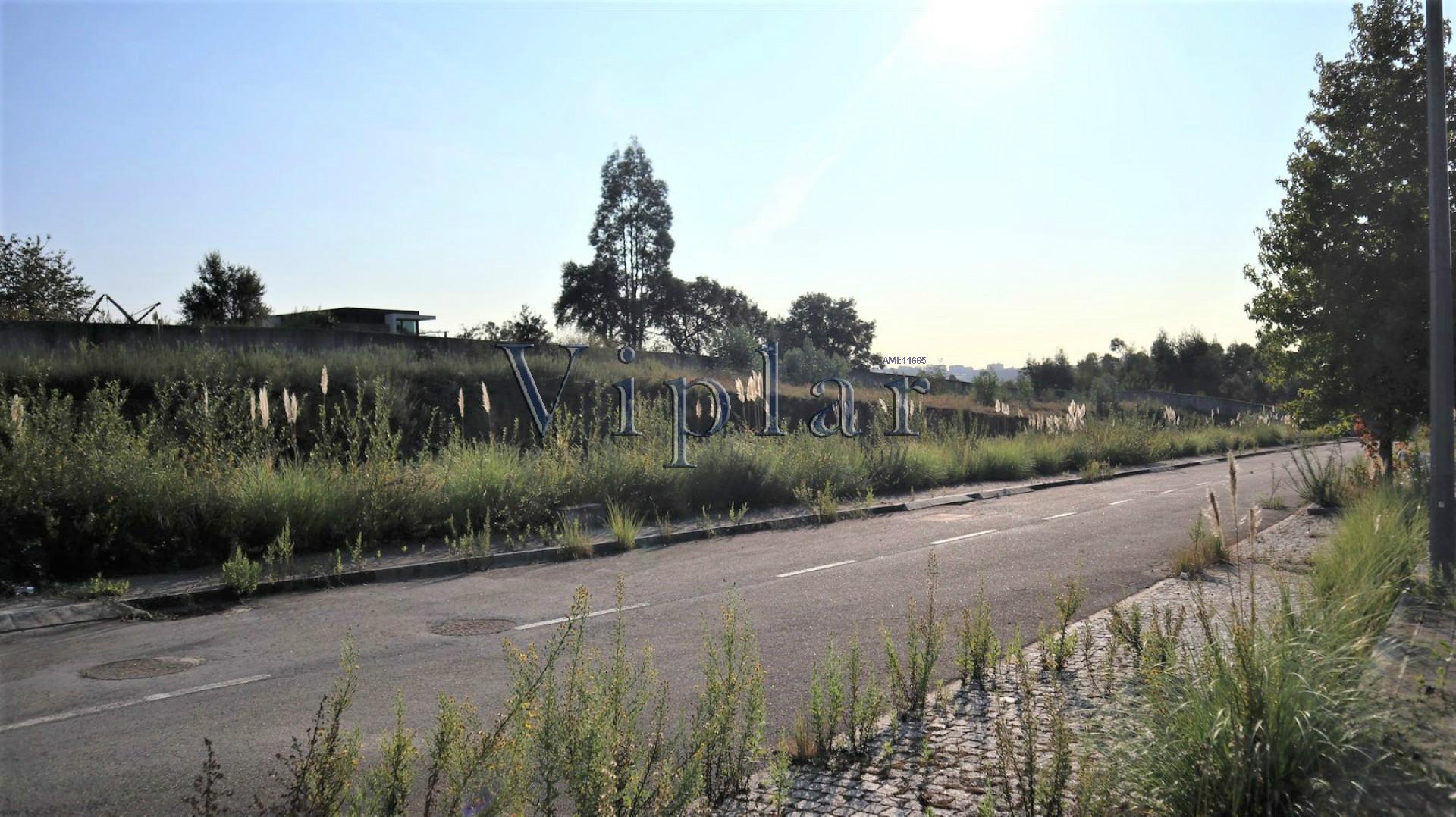 Lote de Terreno  Venda em Baguim do Monte (Rio Tinto),Gondomar