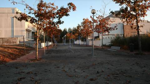 Lote de terreno -  Moradias 3 pisos - Maia