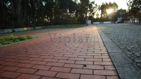 Lote de terreno -  Moradias 3 pisos - Maia