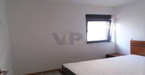 Moradia T2 totalmente reabilitada - Ramalde (metro)