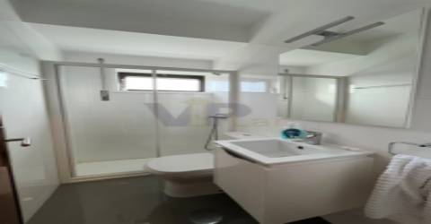 Excelente T3 c/ Varanda e Garagem p/ 2 carros - Paranhos (Ao Metro dos Salgueiros)