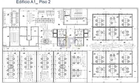 Grandes Armazéns e Escritórios - à Circunvalação (Porto)