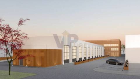 Grandes Armazéns e Escritórios - à Circunvalação (Porto)