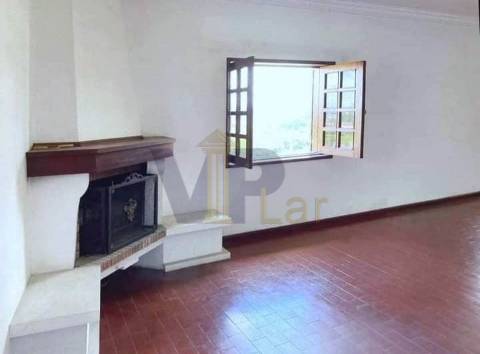 Quinta c/ Moradia T5 triplex - Roriz (Santo Tirso)