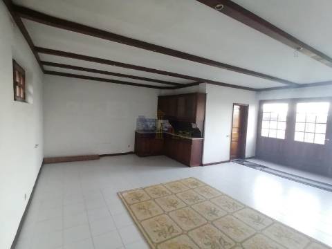 Quinta c/ Moradia T5 triplex - Roriz (Santo Tirso)