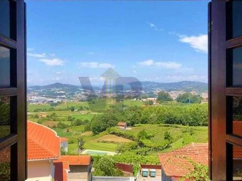 Quinta c/ Moradia T5 triplex - Roriz (Santo Tirso)