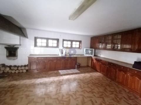 Quinta c/ Moradia T5 triplex - Roriz (Santo Tirso)