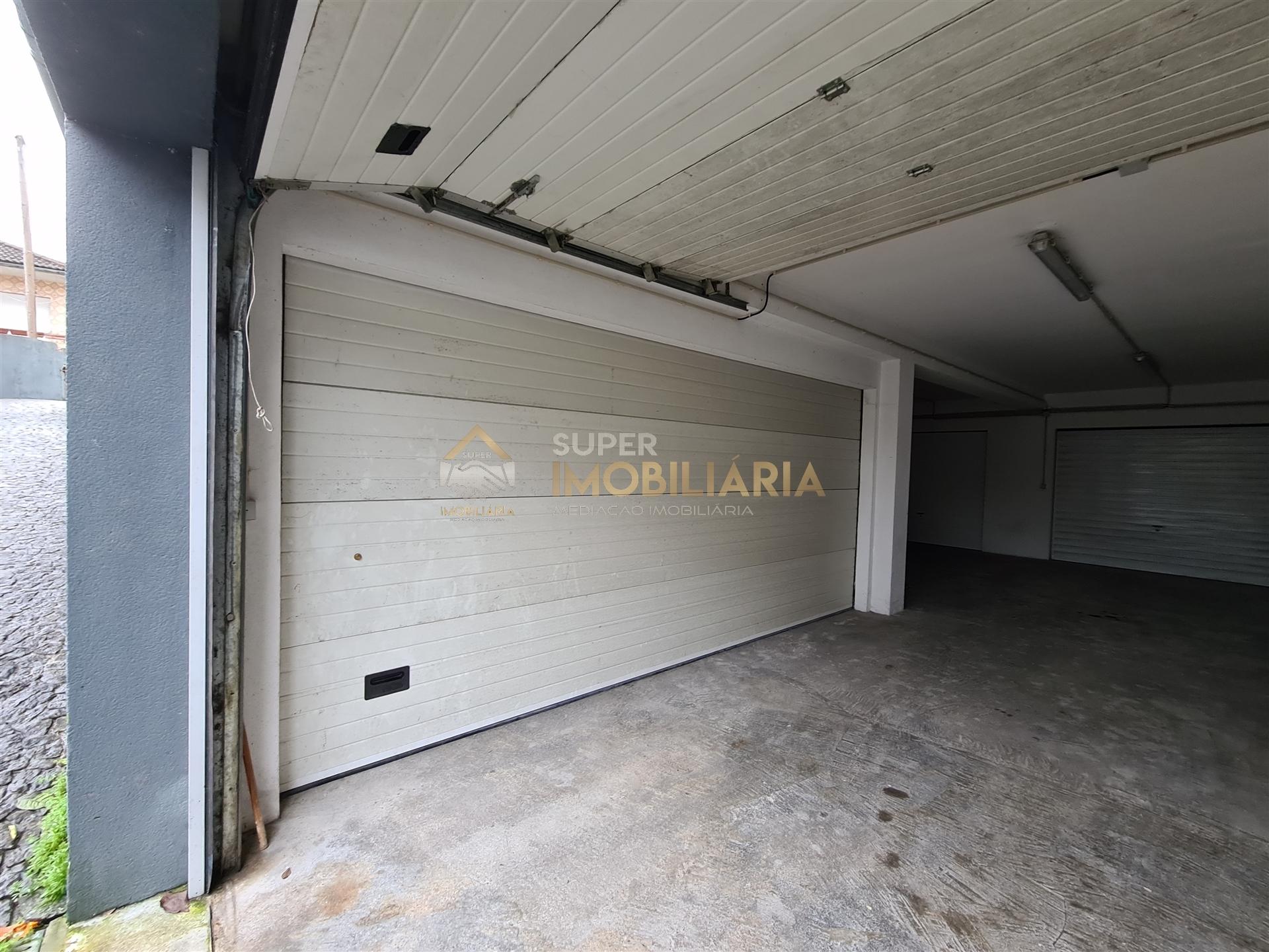 Garagem fechada com 34m2 em Fafe