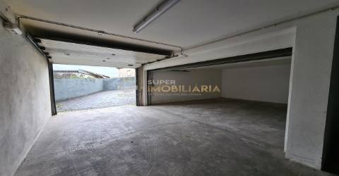 Garagem fechada com 34m2 em Fafe