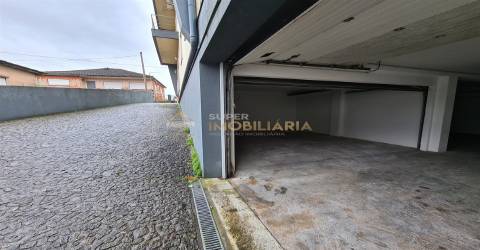 Garagem fechada com 34m2 em Fafe