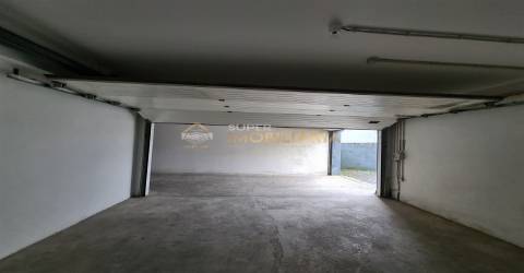 Garagem fechada com 34m2 em Fafe