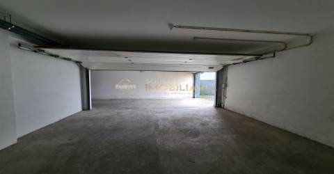 Garagem fechada com 34m2 em Fafe