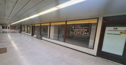 Loja  Venda em Braga (São José de São Lázaro e São João do Souto),Braga