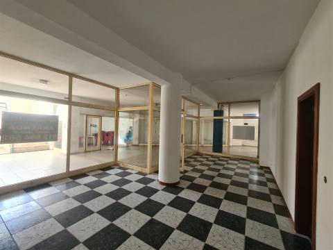 Loja  Arrendamento em Margaride (Santa Eulália), Várzea, Lagares, Varziela e Moure,Felgueiras