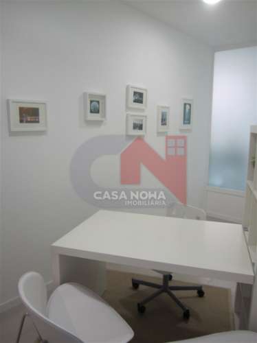 Loja comercial no centro da Vila de Lousada