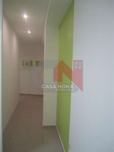 Loja comercial no centro da Vila de Lousada