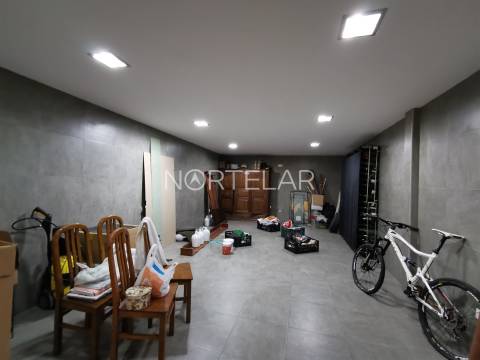 Moradia T4 no centro da cidade da Póvoa de Varzim