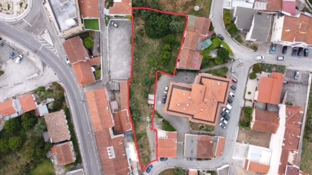 Terreno para construção c/ área 1 110m² - Pousos