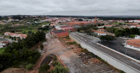 Terreno plano para construção / 32,840m2 / Cruz da Légua / Porto de Mós
