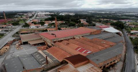 Terreno plano para construção / 32,840m2 / Cruz da Légua / Porto de Mós