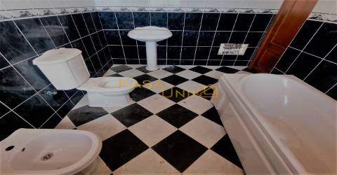 Moradias T4 em Banda