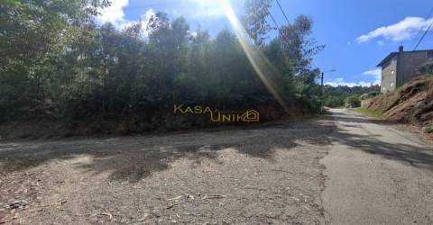 Terreno c/ 3 Frentes em Canedo