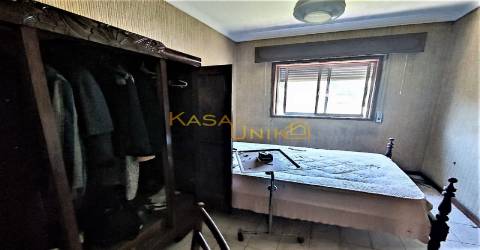 Casa P/ Restauro em Caldas de S. Jorge