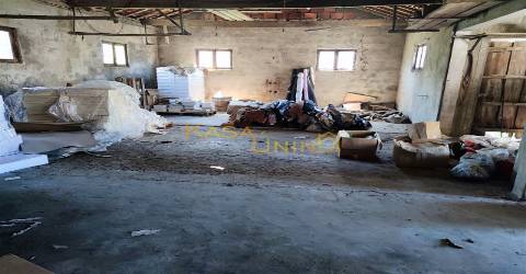 Casa P/ Restauro em Caldas de S. Jorge