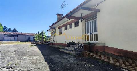 Casa P/ Restauro em Caldas de S. Jorge