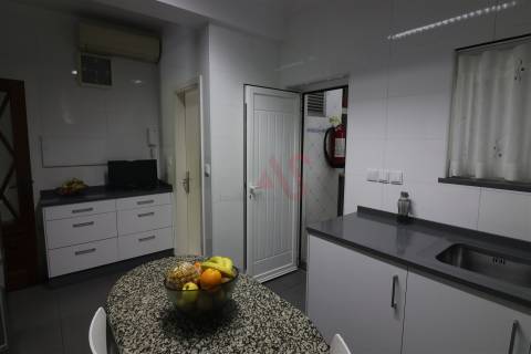 Moradia para Alojamento Local na Vila de Caldelas,  Amares