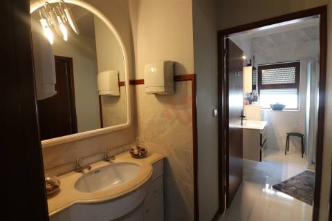 Moradia para Alojamento Local na Vila de Caldelas,  Amares