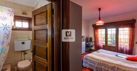 Moradia T5 com Jardim e Piscina na Maia