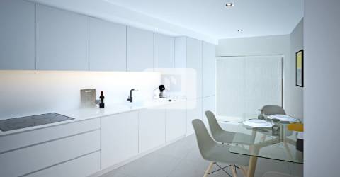 Apartamento T3 com Varanda e Box, no Centro da Cidade da Maia