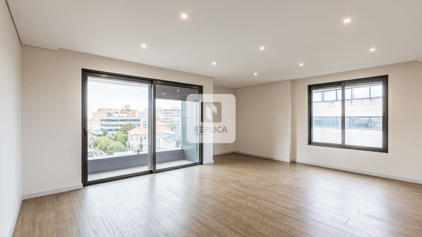 Apartamento T3 Venda em Cedofeita, Santo Ildefonso, Sé, Miragaia, São Nicolau e Vitória,Porto