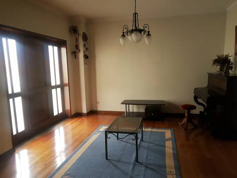 Moradia  Venda em Barcelos, Vila Boa e Vila Frescainha (São Martinho e São Pedro),Barcelos