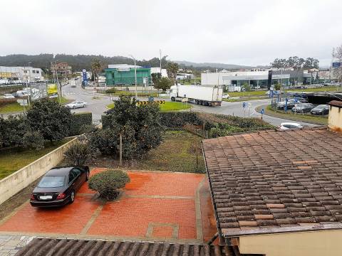 Moradia  Venda em Barcelos, Vila Boa e Vila Frescainha (São Martinho e São Pedro),Barcelos