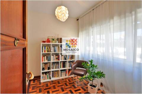 Moradia Isolada T6 Venda em Mafamude e Vilar do Paraíso,Vila Nova de Gaia