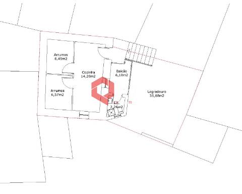 Casa antiga para reconstrução em Abitureira